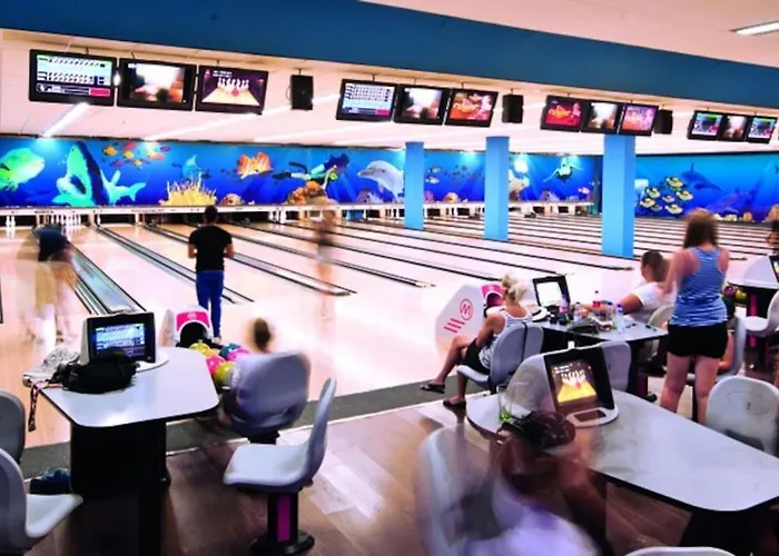 Sunny House With Communal Pool And Garden *